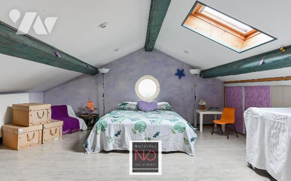 MAISON DE VILLE EN PLEIN CENTRE DE BRINDAS