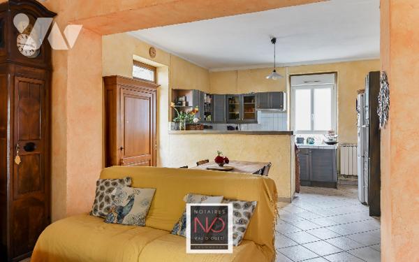 MAISON DE VILLE EN PLEIN CENTRE DE BRINDAS