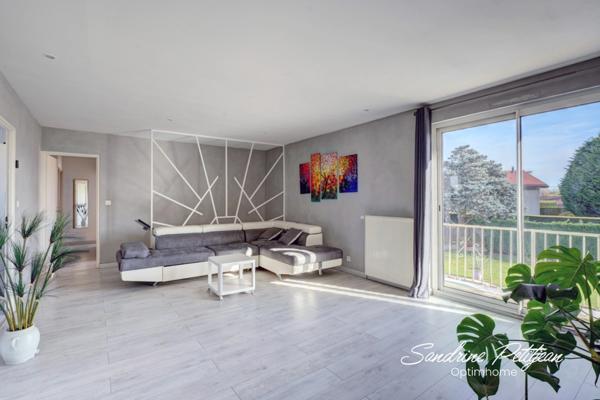 Maison familiale 143 m² 6 pièces - Piscine - Au calme - Saint André de Corcy
