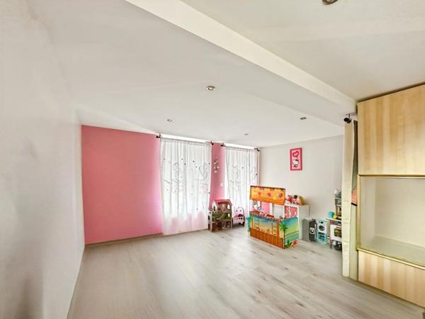 NOUVEAUTÉ ? Maison semi-mitoyenne à Les Mazures (08500)