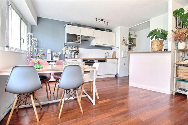 Appartement Courbevoie 3 pièces indépendant Charras transports commerces balcon DPE D investissement premier achat