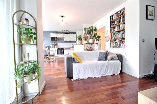 Appartement Courbevoie 3 pièces indépendant Charras transports commerces balcon DPE D investissement premier achat