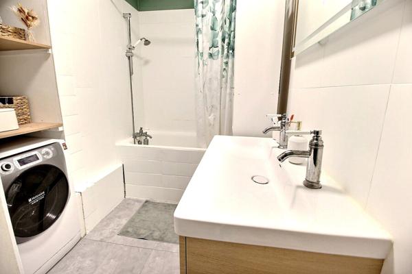 Appartement Courbevoie 3 pièces indépendant Charras transports commerces balcon DPE D investissement premier achat