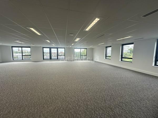 BUREAUX à LOUER de 105 m²