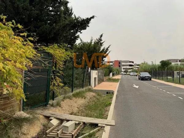 Terrain Constructible à 500m de la mer à Sérignan