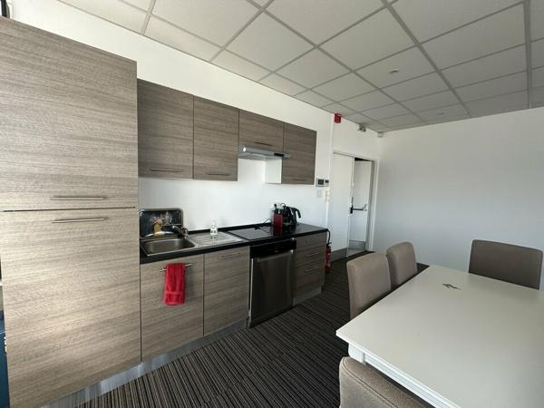 BUREAUX à LOUER de 444 m²