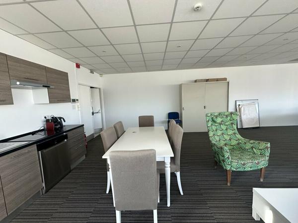 BUREAUX à LOUER de 444 m²