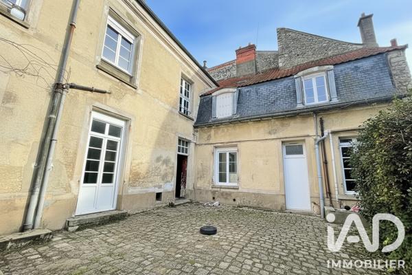 Immeuble à vendre 218,62 m² Étampes