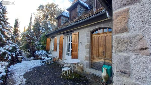 Maison à vendre à Vic-sur-Cère dans le Cantal (15800), ref : MG/2448