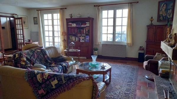 Maison à vendre à Vic-sur-Cère dans le Cantal (15800), ref : MG/2448