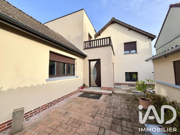 Maison à vendre 7 pièces 127 m² Saint-Cyr-l'École