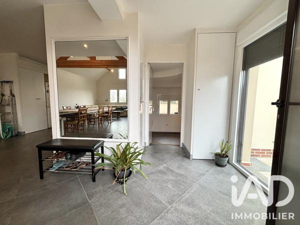 Maison à vendre 7 pièces 127 m² Saint-Cyr-l'École