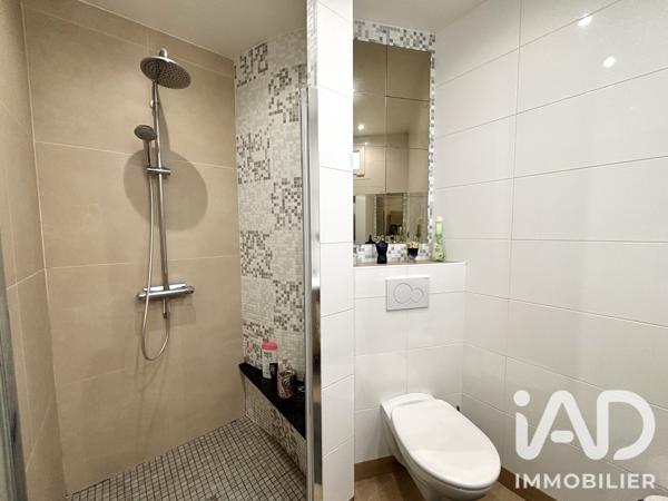 Maison à vendre 7 pièces 127 m² Saint-Cyr-l'École