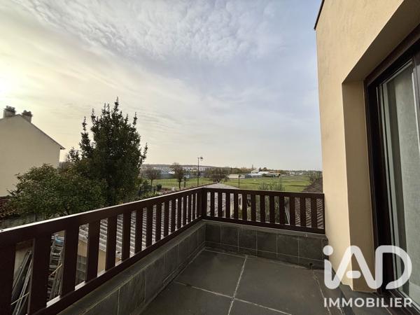 Maison à vendre 7 pièces 127 m² Saint-Cyr-l'École