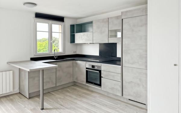 Appartement à vendre    3 pièces •  Cergy