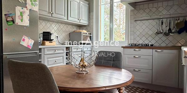 Maison à MONNAIE, 37380 - 7 pièces 184m²