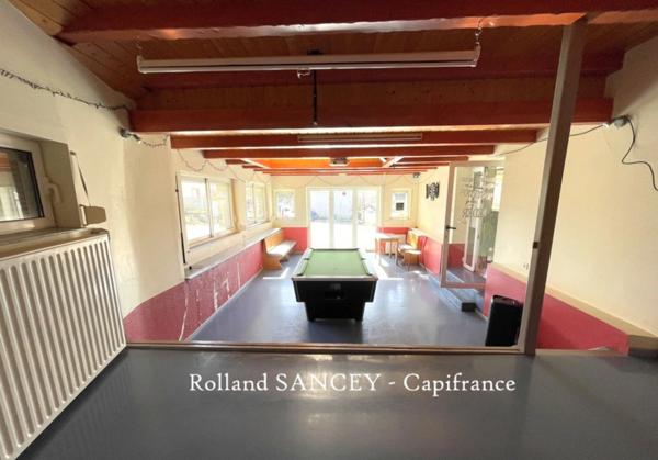 Maison avec activité à vendre 10 pièces MONTECHEROUX (25)