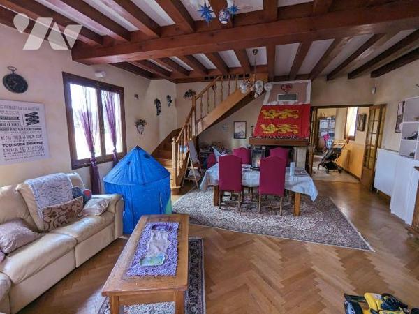 Maison à Vendre à Authon-du-Perche (28330) en Eure-et-Loir (28)

Charmante maison familiale d...
