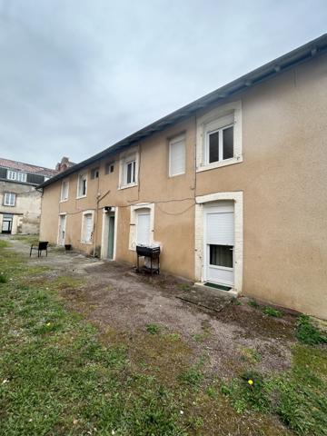 Appartement
         1 pièce
        - 14 m² Exclusivité 18 000 € *