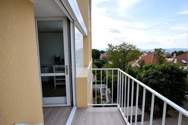 Appartement à vendre 3 pièces ACHERES (78) APPARTEMENT 3 PIÈCES ENTIÈREMENT RÉNOVÉ AVEC BALCON