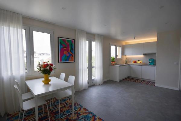 Appartement à vendre 3 pièces ACHERES (78) APPARTEMENT 3 PIÈCES ENTIÈREMENT RÉNOVÉ AVEC BALCON