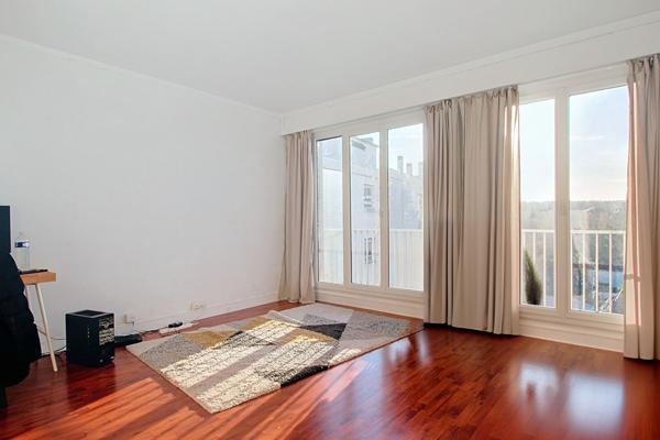 APPARTEMENT RUEIL-MALMAISON CENTRE VILLE 2 PIECES 52M² DERNIER ÉTAGE AVEC BALCON CAVE ET PARKING