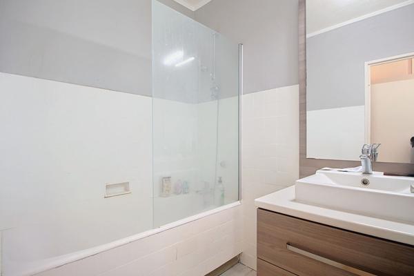 APPARTEMENT RUEIL-MALMAISON CENTRE VILLE 2 PIECES 52M² DERNIER ÉTAGE AVEC BALCON CAVE ET PARKING