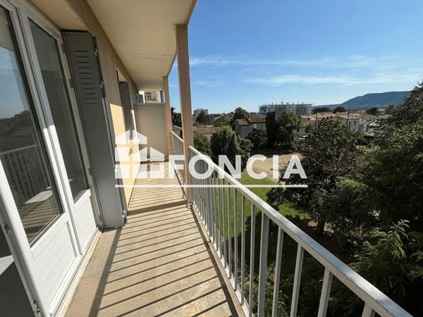 Location Appartement 4 pièces 69.56 m² - 63 RUE JEAN BART Bourg Les Valence 26500