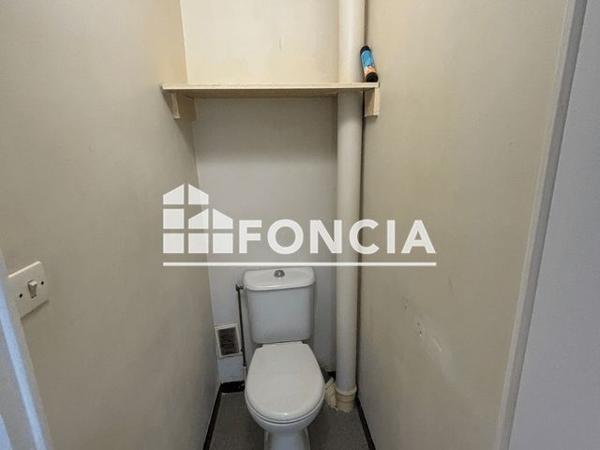 Location Appartement 4 pièces 69.56 m² - 63 RUE JEAN BART Bourg Les Valence 26500