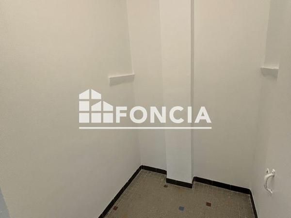 Location Appartement 4 pièces 69.56 m² - 63 RUE JEAN BART Bourg Les Valence 26500