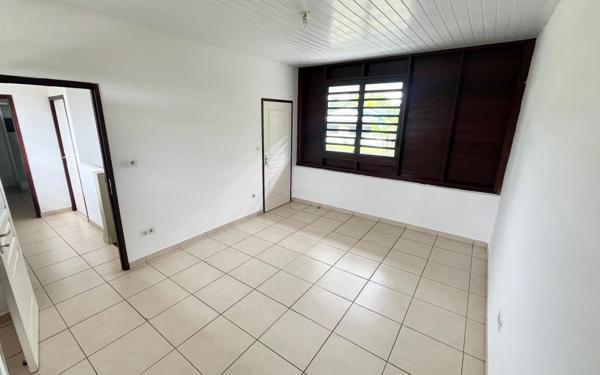 Maison à vendre    4 pièces •  Macouria