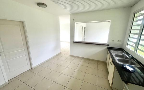 Maison à vendre    4 pièces •  Macouria