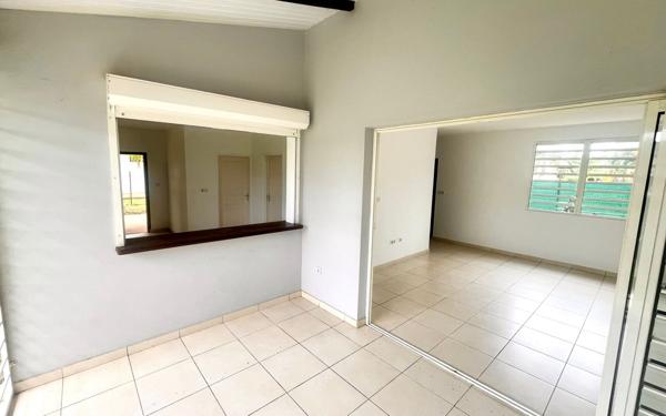 Maison à vendre    4 pièces •  Macouria