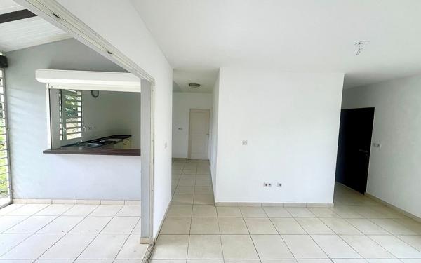 Maison à vendre    4 pièces •  Macouria