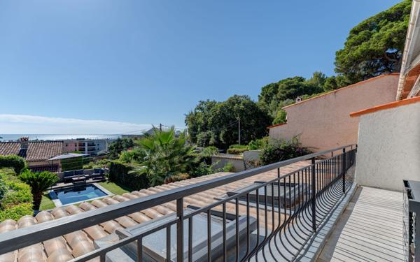 Maison à vendre    4 pièces • 110,87 m2 Villeneuve-Loubet