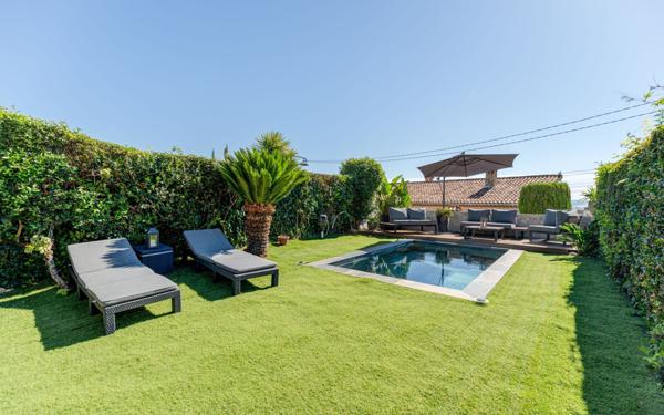 Maison à vendre    4 pièces • 110,87 m2 Villeneuve-Loubet