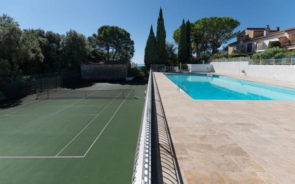 Maison à vendre    4 pièces • 110,87 m2 Villeneuve-Loubet