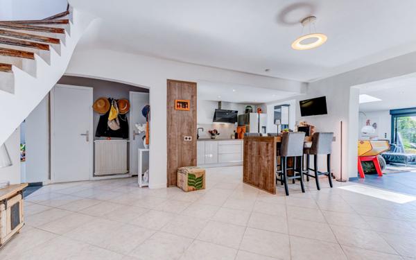 Maison à vendre    4 pièces • 110,87 m2 Villeneuve-Loubet