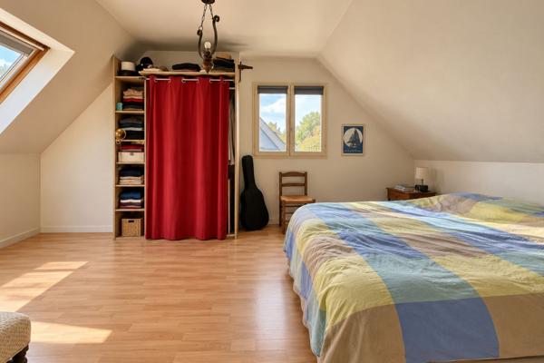A VENDRE – A pied des commerces et du centre ville – SENE
