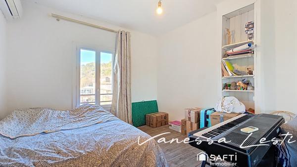 Maison de caractère, 6/7 chambres au coeur de Flassans sur Issole