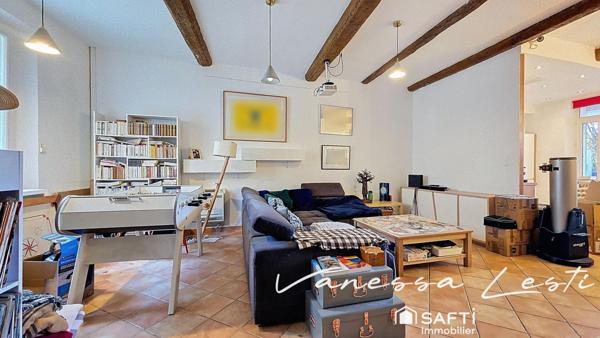 Maison de caractère, 6/7 chambres au coeur de Flassans sur Issole
