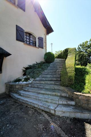 Maison 9 pièces 168 m2