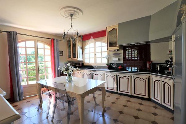Maison 9 pièces 168 m2