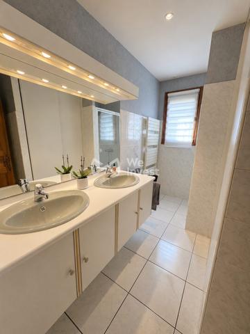 Belle maison familiale avec piscine sur 2 000 m²