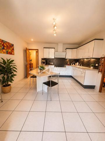 Belle maison familiale avec piscine sur 2 000 m²
