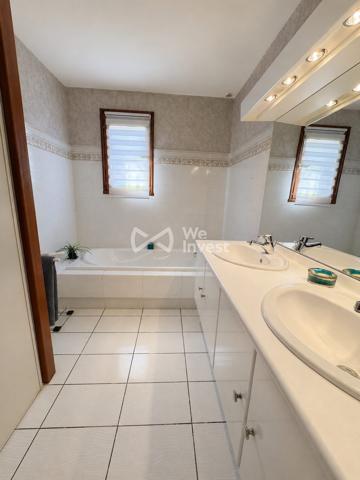 Belle maison familiale avec piscine sur 2 000 m²