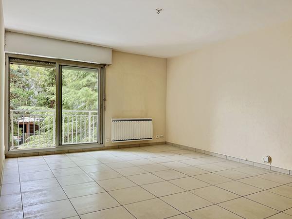 Appartement
         3 pièces
        - 69 m² Exclusivité 182 750 € *