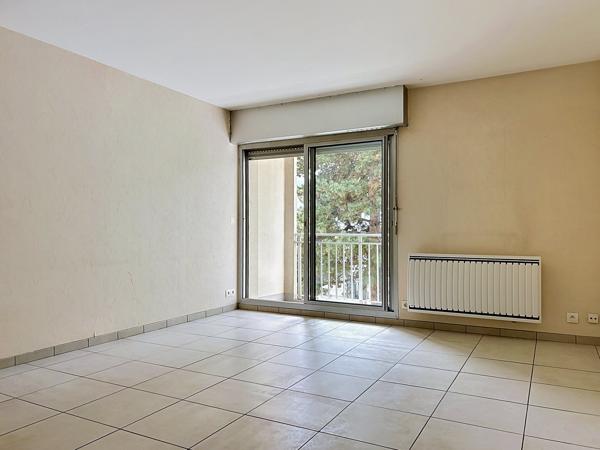 Appartement
         3 pièces
        - 69 m² Exclusivité 182 750 € *