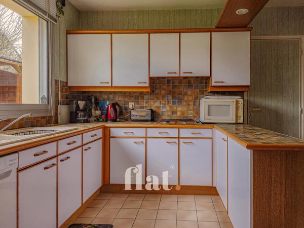 Maison
                                                                                                                                                                                                                                                                                                                        5 pièce(s)                                                                                                                                                                                                          4 chambre(s)                                                                                                                                                                                                          130  m²