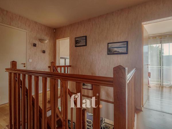 Maison
                                                                                                                                                                                                                                                                                                                        5 pièce(s)                                                                                                                                                                                                          4 chambre(s)                                                                                                                                                                                                          130  m²
